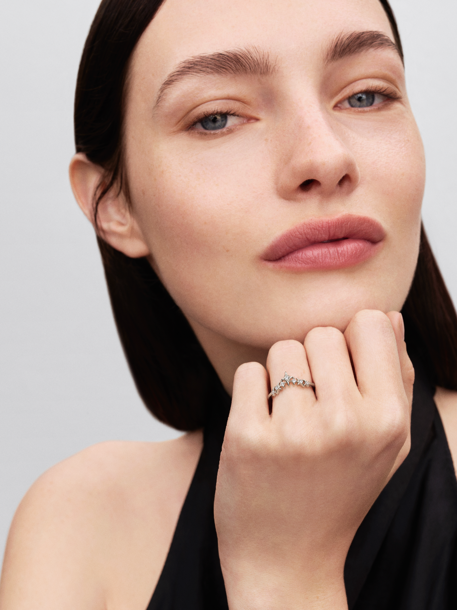 Tiara Stars Ring, Platinum Plated