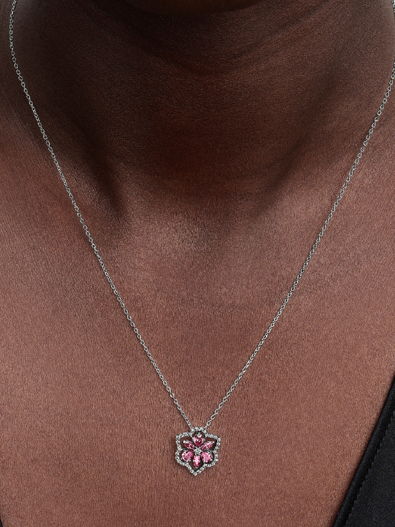 Collier à pendentif Fleur rose d’herbier scintillante