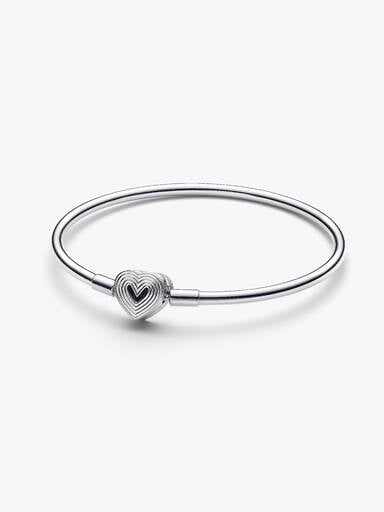 VENTE FINALE - Bracelet rigide avec fermoir cœur rayonnant