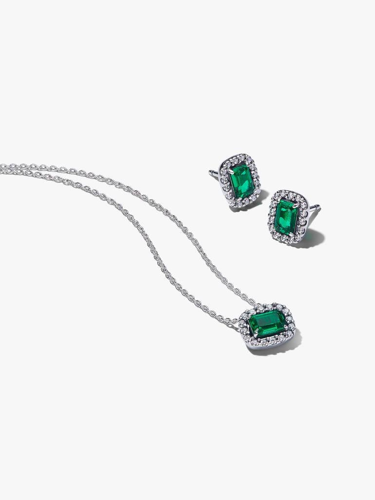 Sparkling Green Halo Necklace & Earrings Gift Set
