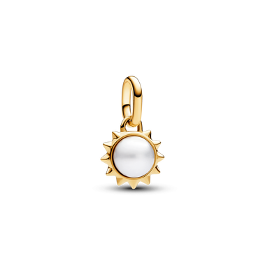 Mini Charm-pendentif Soleil avec perle de culture d’eau douce traitée Pandora ME