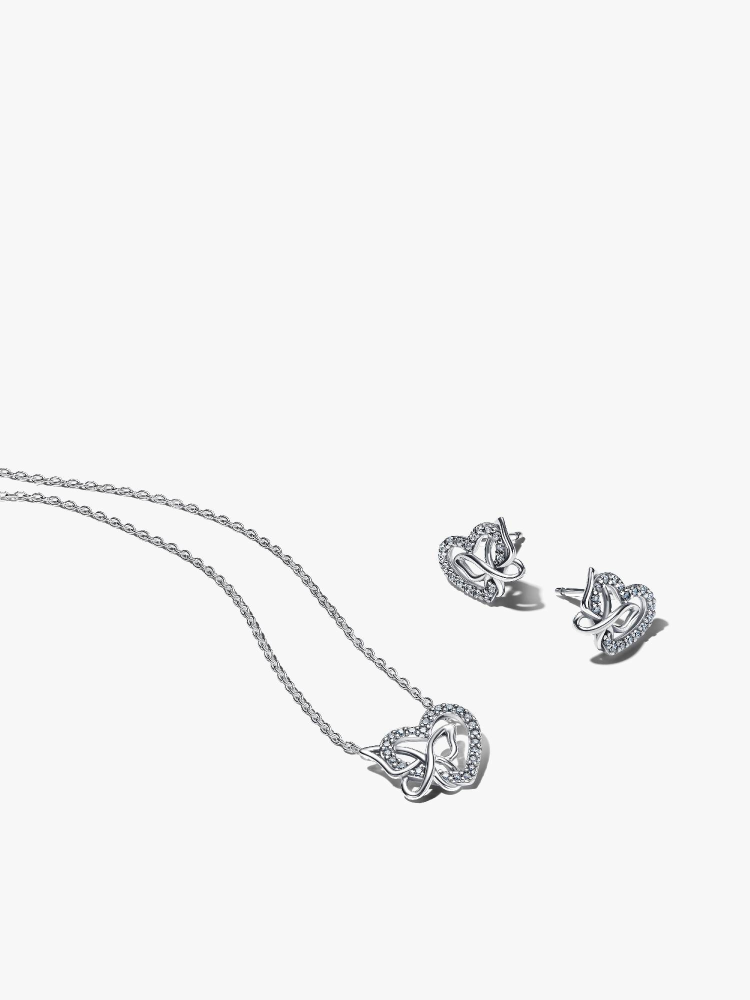 Ensemble de collier et boucles d'oreilles Cœur et papillon entrelacés