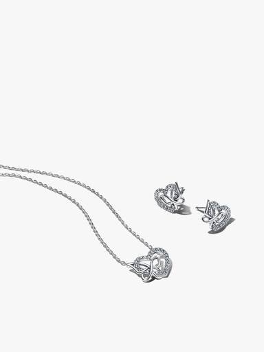 Ensemble de collier et boucles d'oreilles Cœur et papillon entrelacés