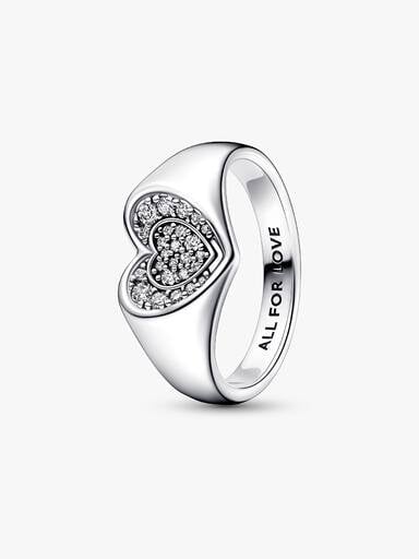 VENTE FINALE - Bague Signet avec pavé en forme de cœur radieux