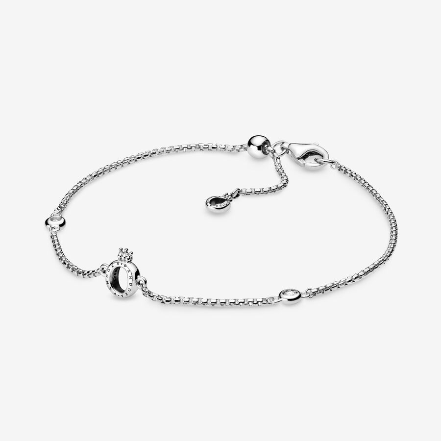 FINAL SALE - Sparkling Crown O Chain Bracelet image number 0