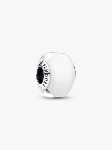 Mini charm blanc en verre de Murano
