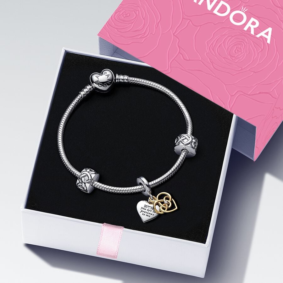 Lab-grown Diamond & Hearts Bracelet Gift Set image number 0