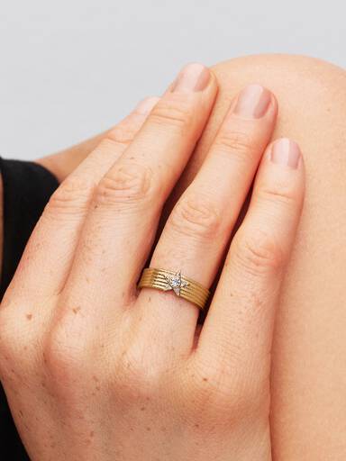 Sparkling Shooting Star Wide Band Ring