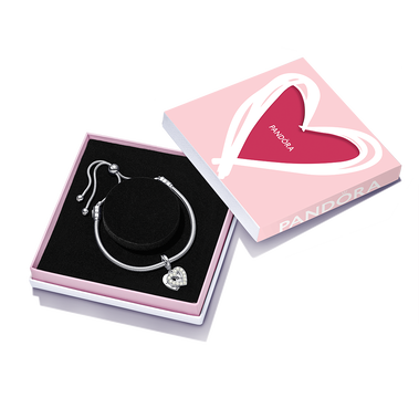 Pearlescent White Heart Bracelet Gift Set