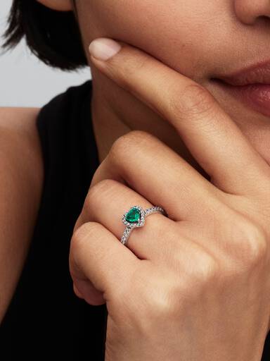 Bague Cœur vert royal surélevé
