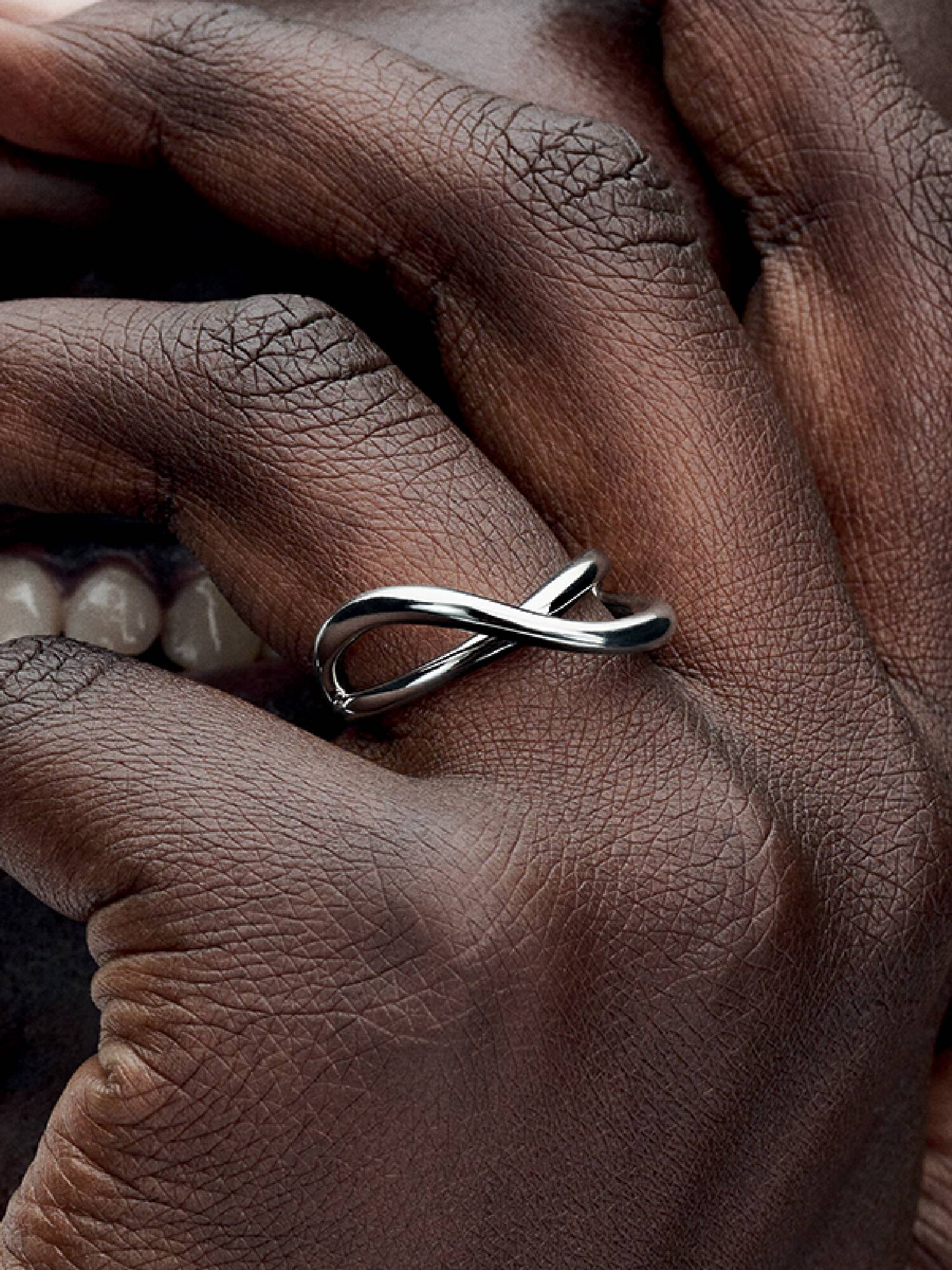 Bague Infini de forme organique