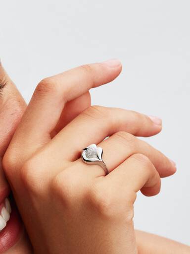 Bague Les lèvres de l’amour de Pat McGrath
