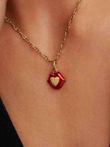 Charm-pendentif Les lèvres de l’amour de Pat McGrath
