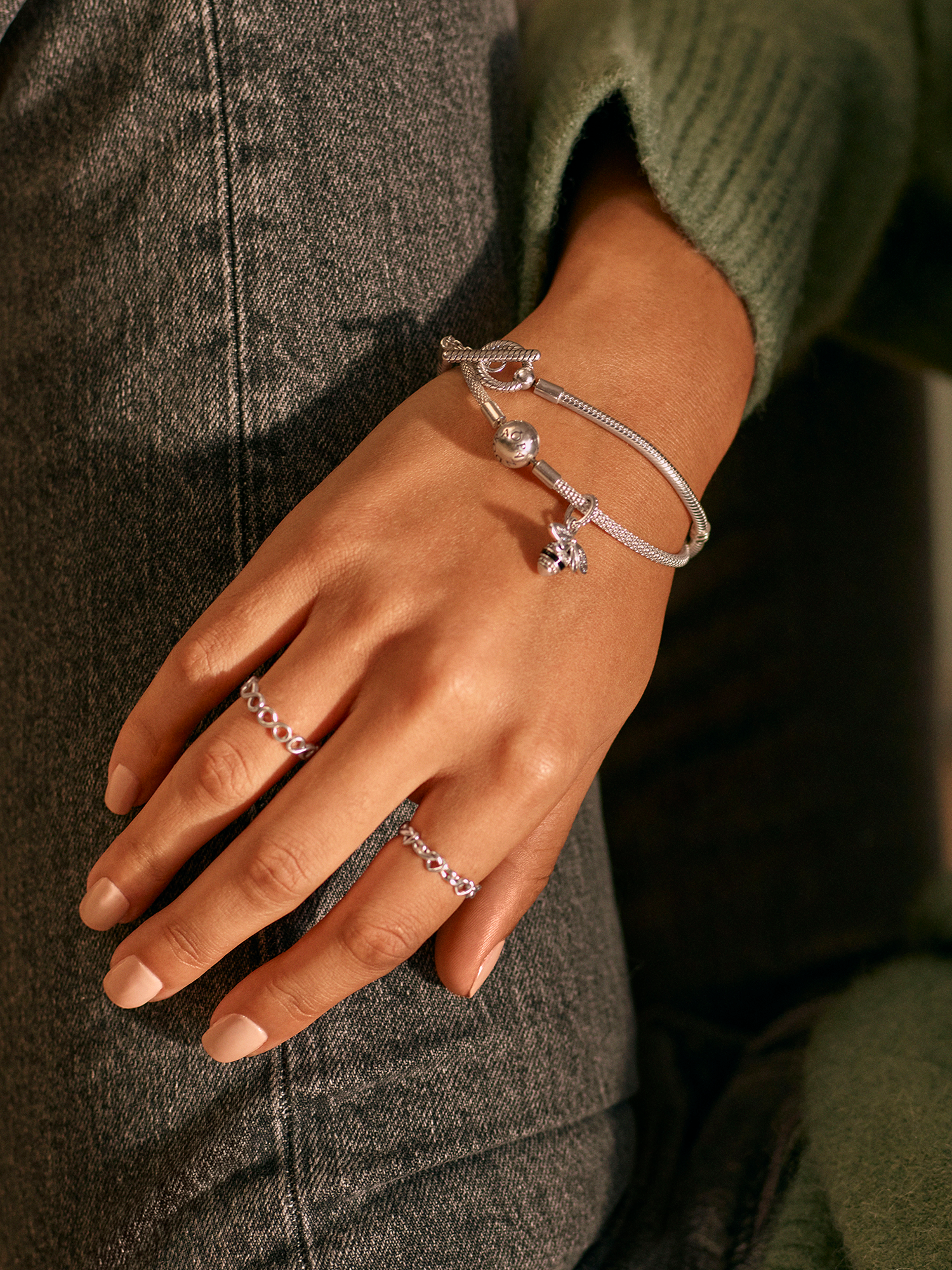 Bracelet à chaîne serpentine et barre en T Pandora Moments