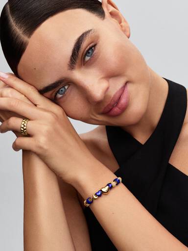 Round Clasp Wing Chain Bracelet