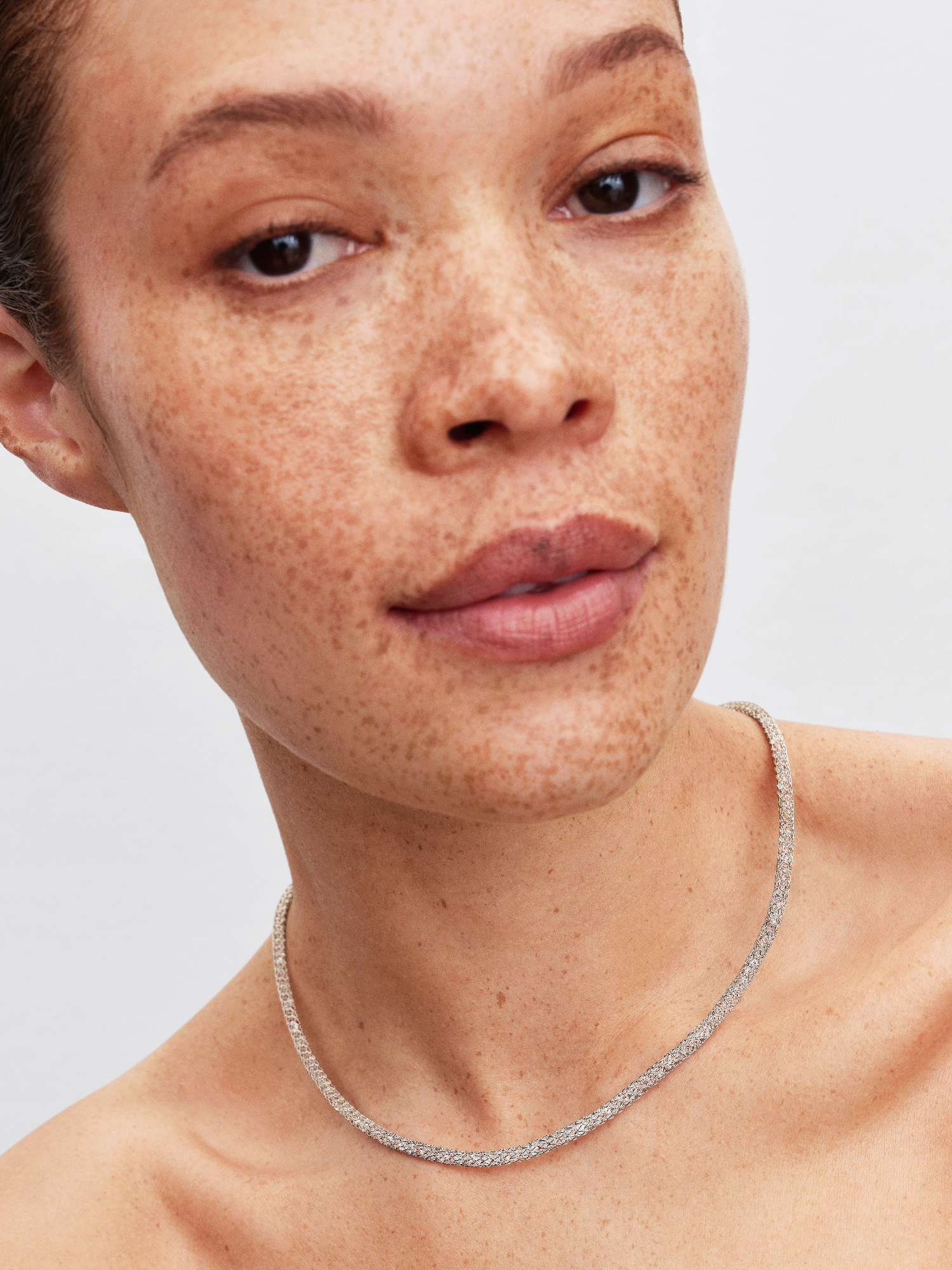 Heart Clasp Sparkling Mesh Necklace, Platinum Plated
