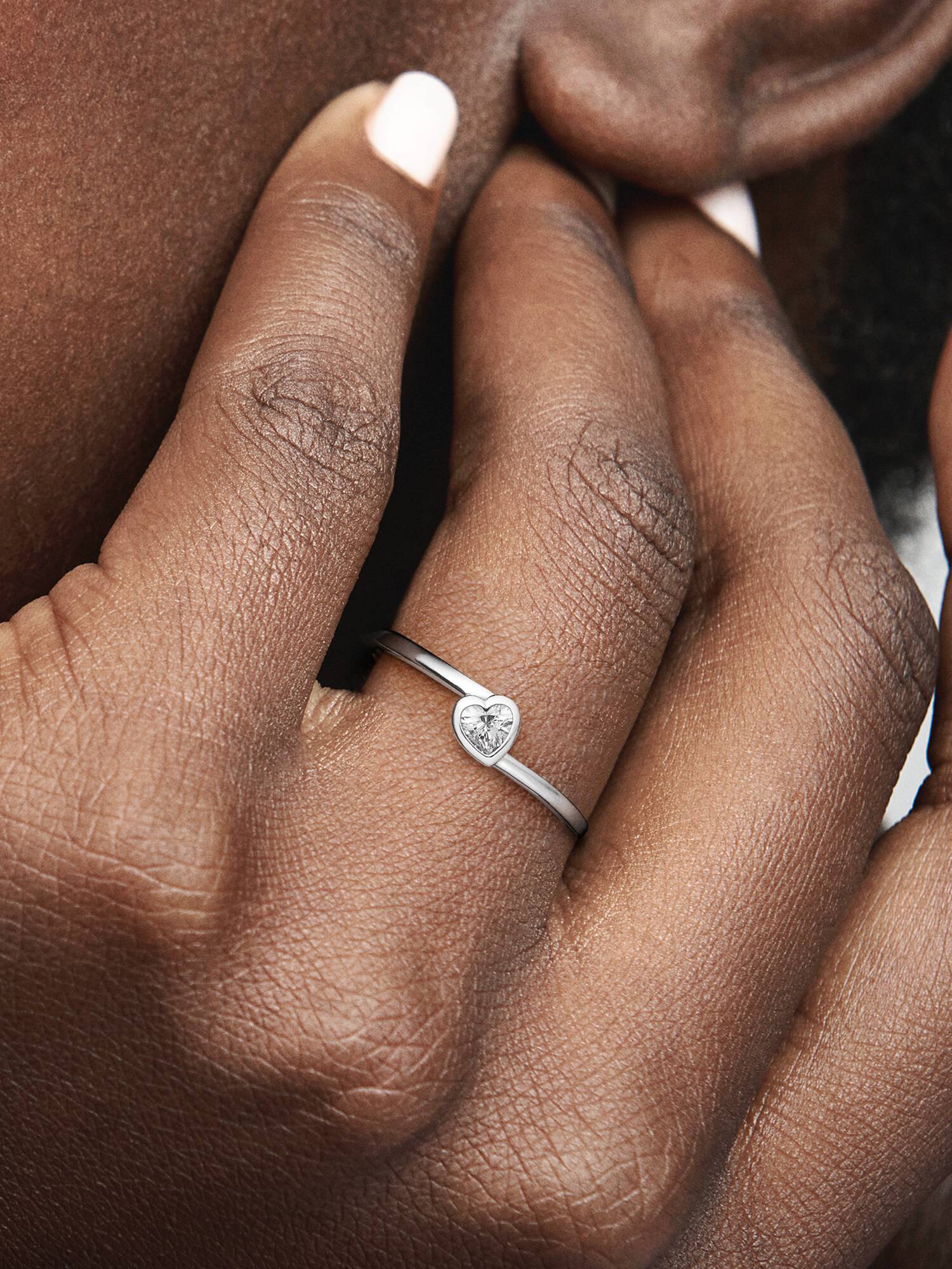 VENTE FINALE - Bague à solitaire Cœur transparent incliné
