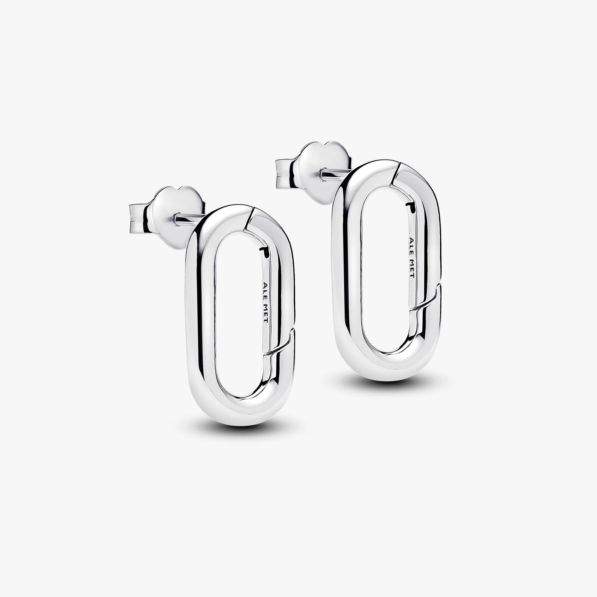 Clous d'oreilles ouvrables