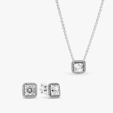 Ensemble de collier et boucles d'oreilles Toujours proche