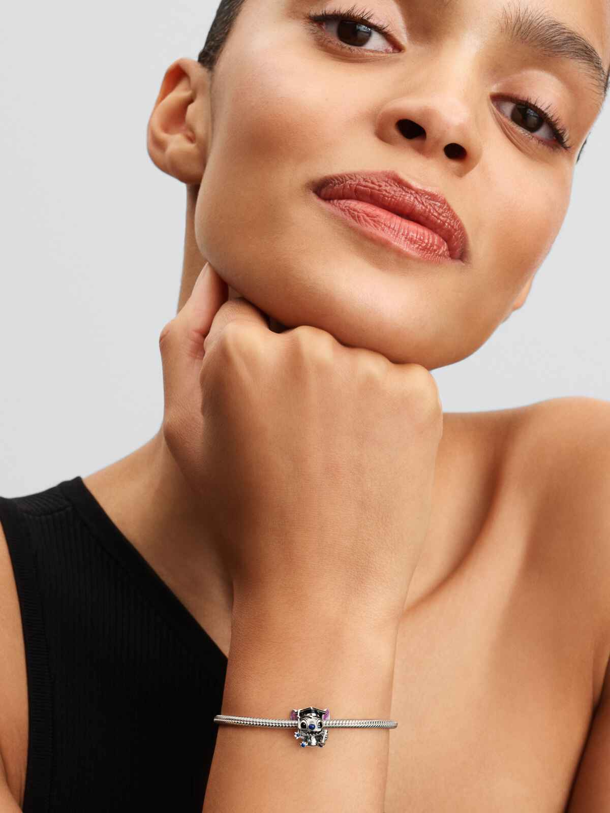 Nouveaux Bijoux Bracelets Colliers Boucles D oreilles Et Bagues nouveaux-bijoux-bracelets-colliers-boucles-d-oreilles-et-bagues