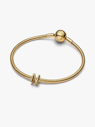 Charm Alphabet Lettre N