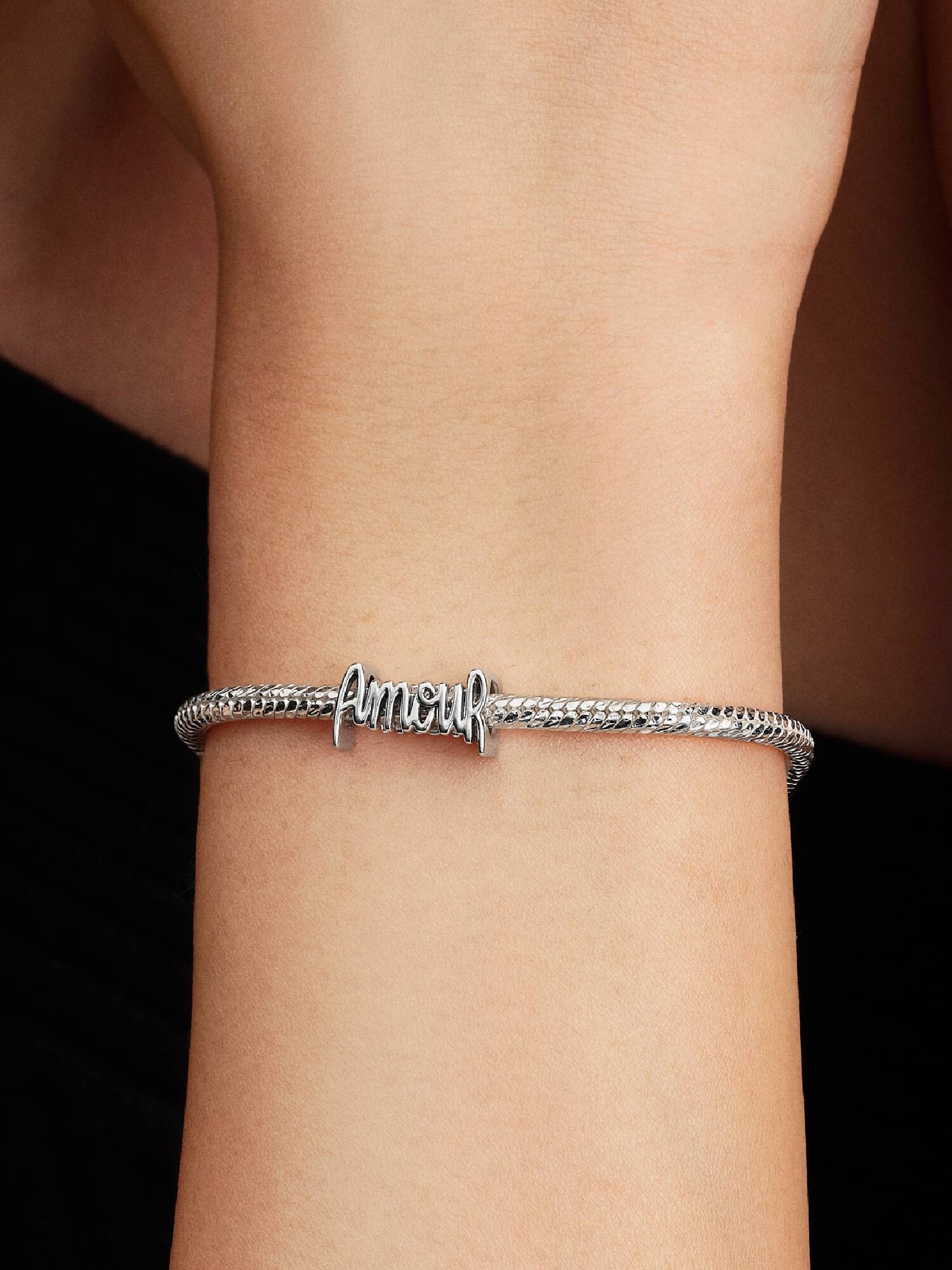 Charm inscription Amour