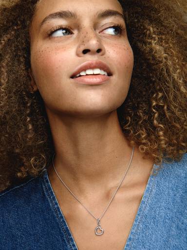 FINAL SALE - Snake Chain Pattern Open Heart Pendant
