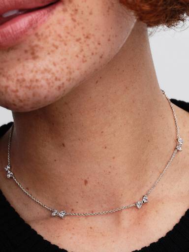 Collier à chaîne intercalé avec boucle
