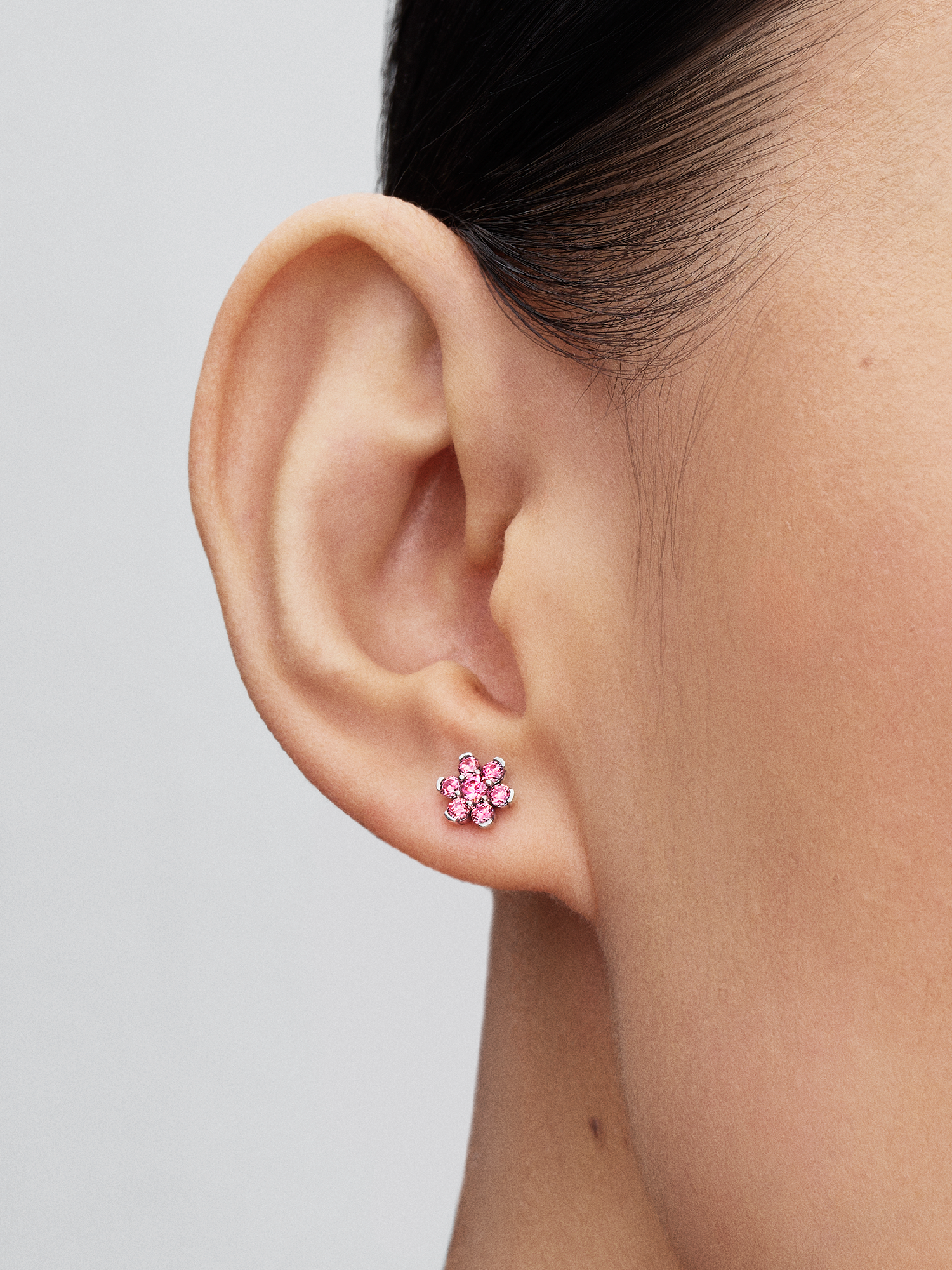 Clous d’oreilles Fleur rose scintillante