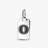 Pendentif rectangulaire lettre O Pendentif rectangulaire lettre O