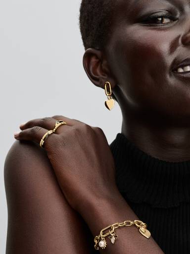 Clous d'oreilles ouvrables