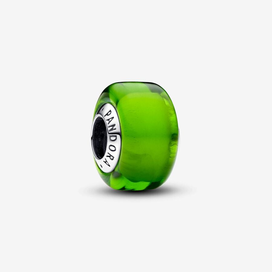 Mini charm vert en verre de Murano image number 0