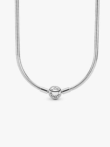Collier à chaîne serpentine Pandora Moments