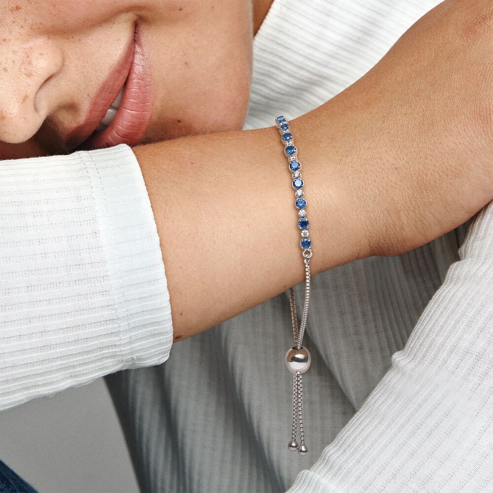 Bracelet à fermoir coulissant à éclat bleu et transparent | Argent ...