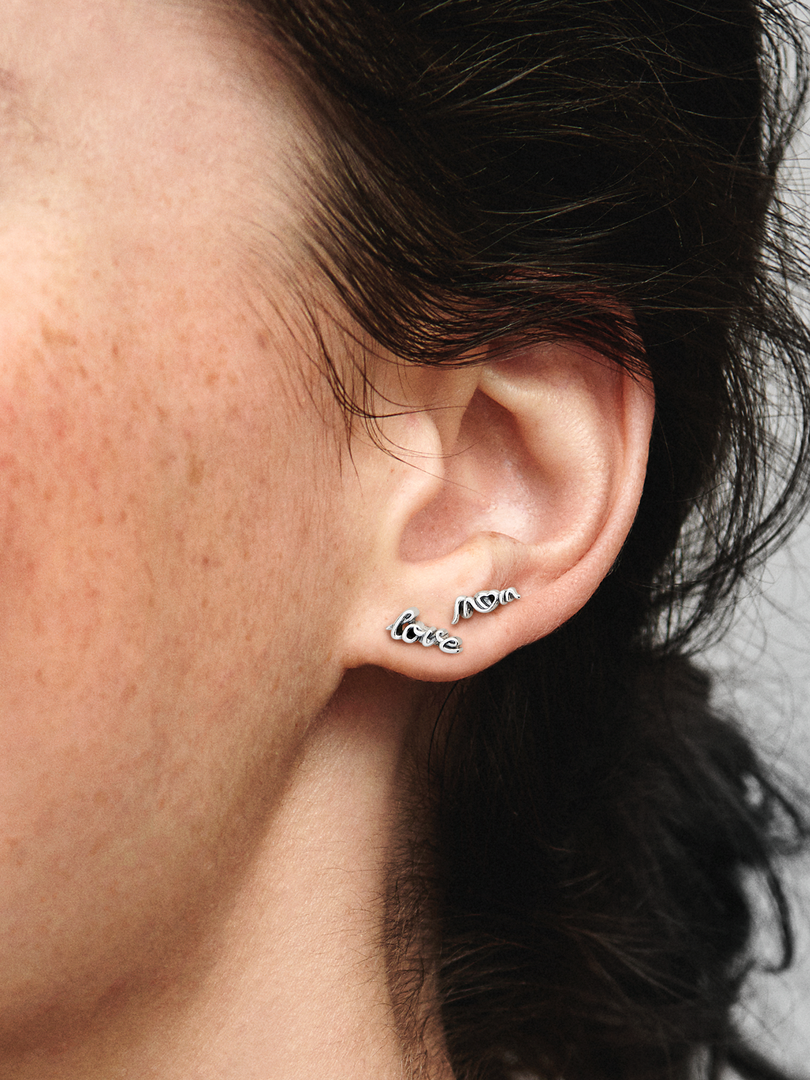 VENTE FINALE -Clous d’oreilles Cœur de maman rayonnant d’amour