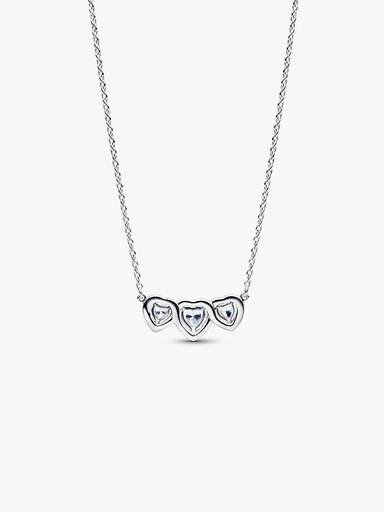 Collier Trilogie de cœur avec halo