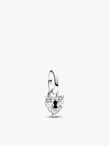 Boucle d'oreille individuelle à mini charm-pendentif Trou de serrure en cœur