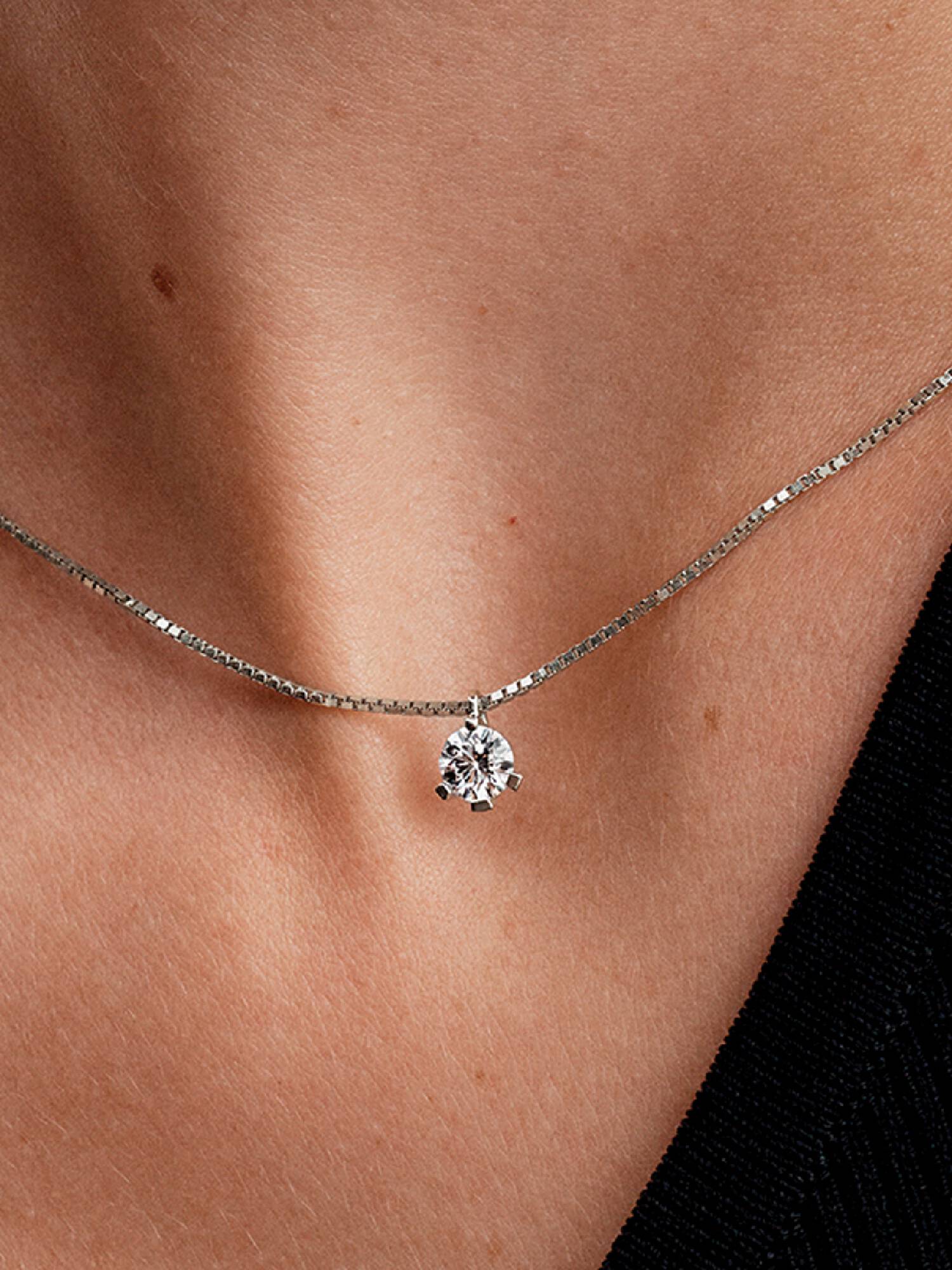 Collier avec pendentif à diamant cultivé en laboratoire Pandora Nova