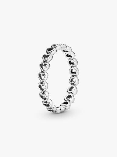 Bague ruban de cœurs
