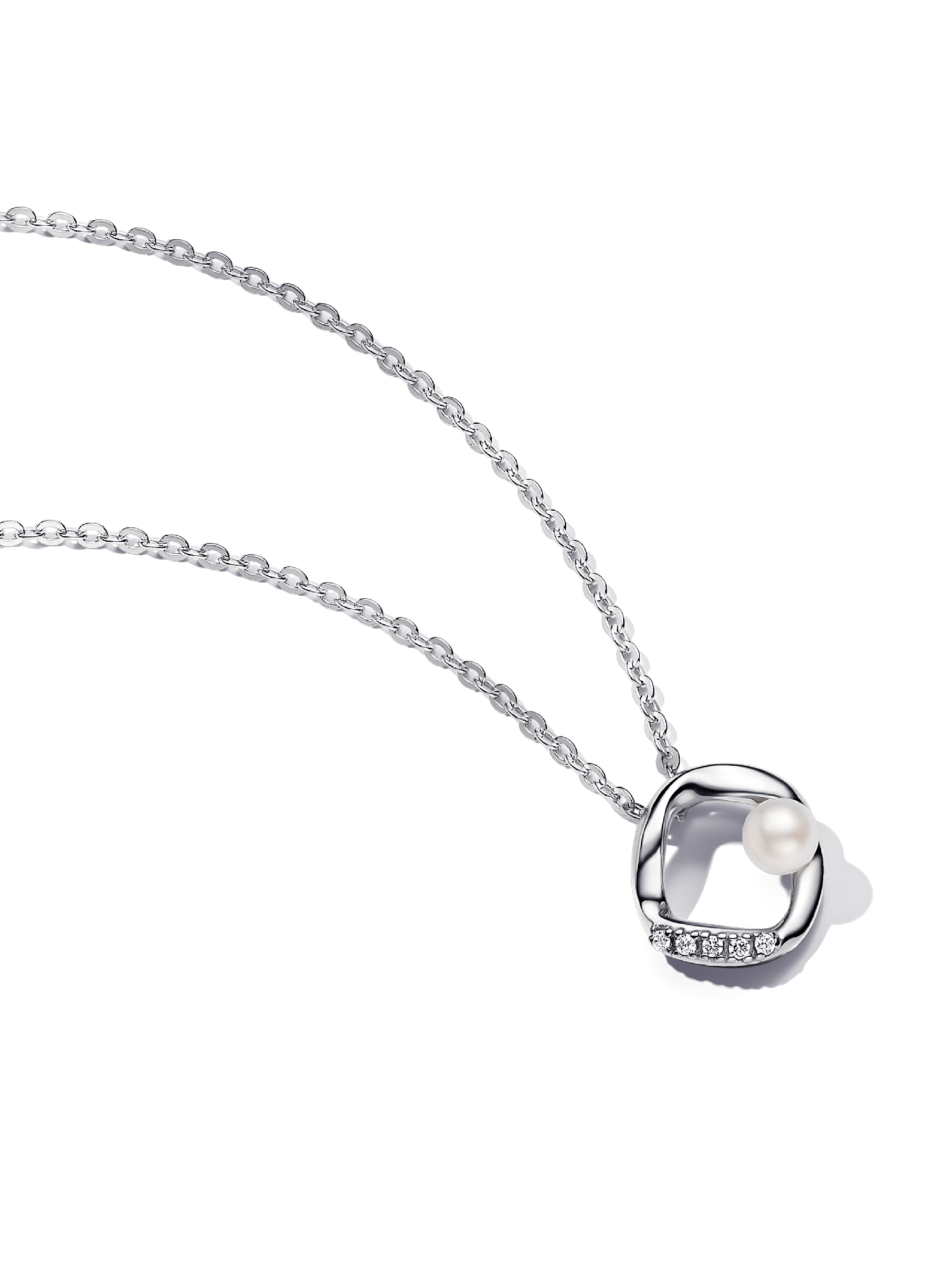 Collier Cercle en pavé de forme organique et perle de culture d’eau douce traitée