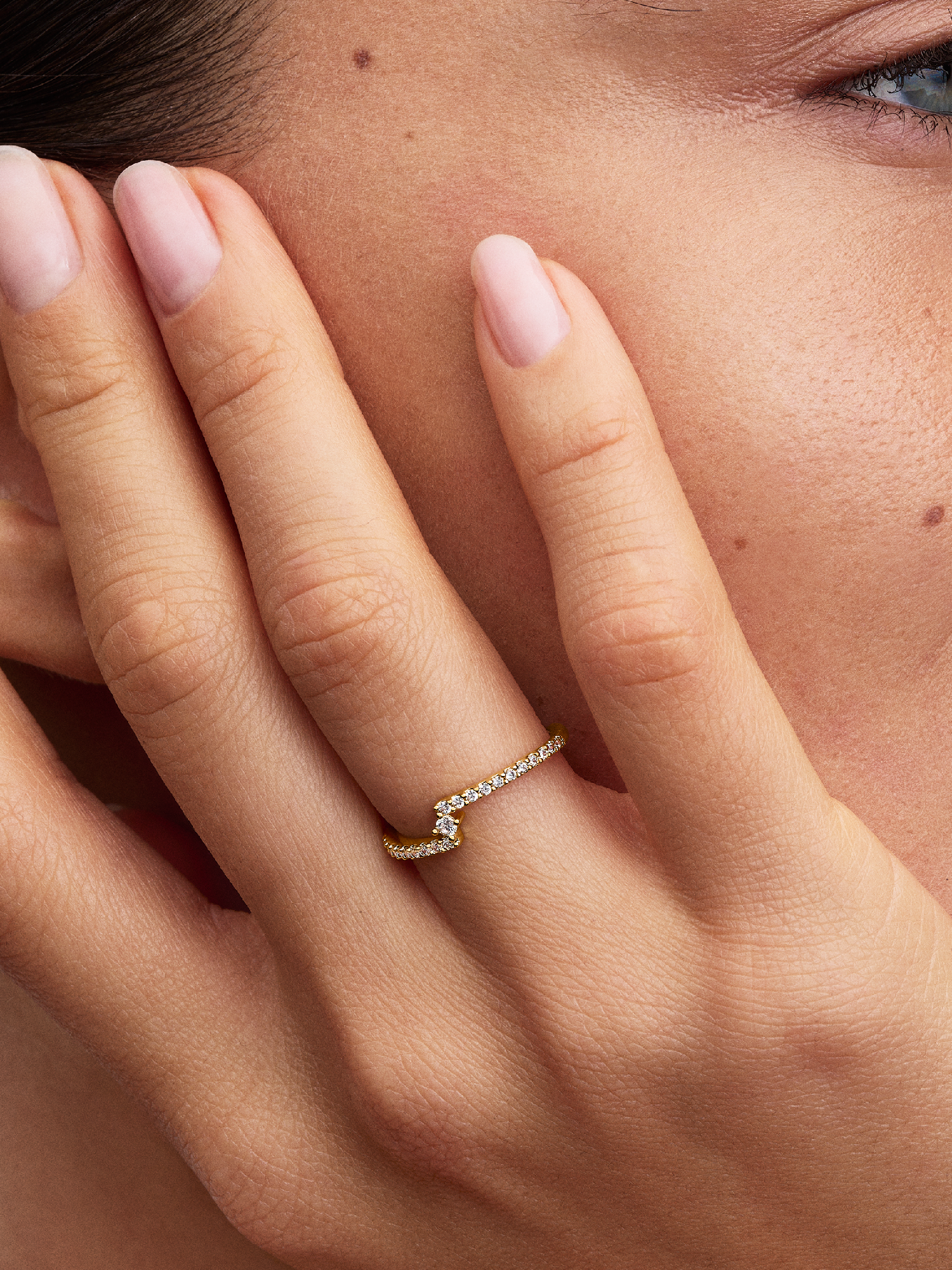 Sparkling Split Pavé Ring