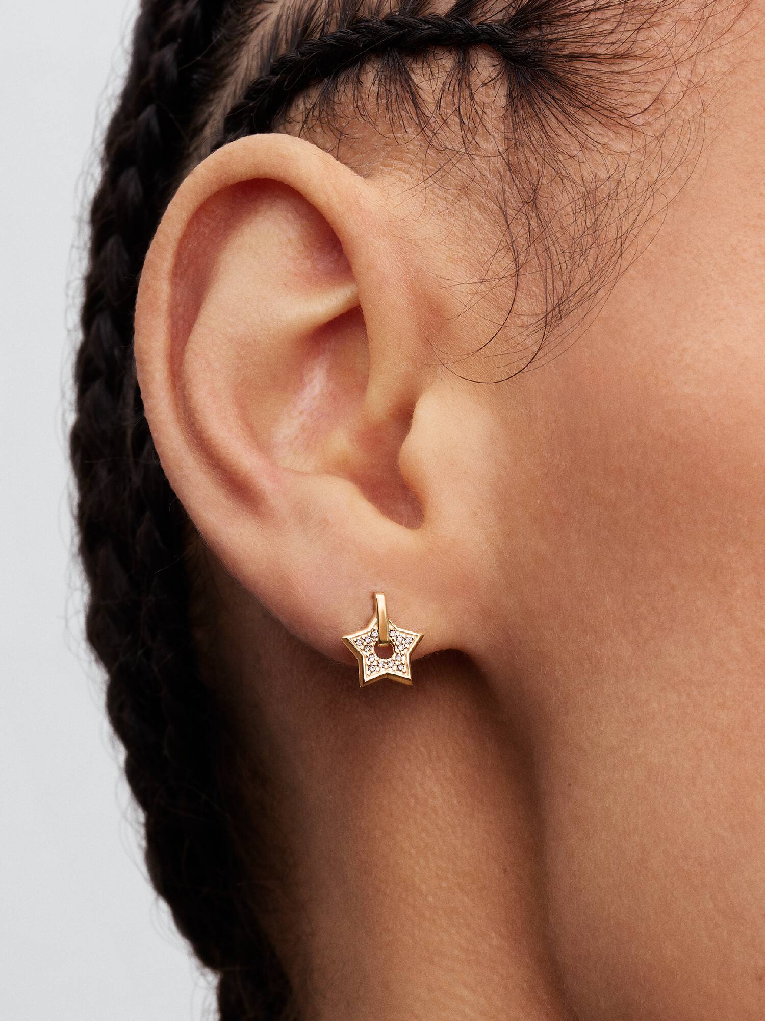 Clous d’oreilles Étoile pavée en or 14 K avec diamant créé en laboratoire Pandora Talisman 