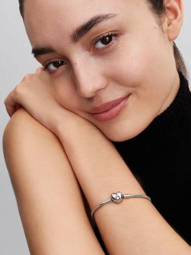 Pandora Moments Heart Clasp Snake Chain Bracelet