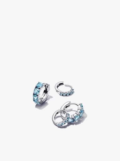 Ensemble de boucles d’oreilles bleues pâles scintillantes